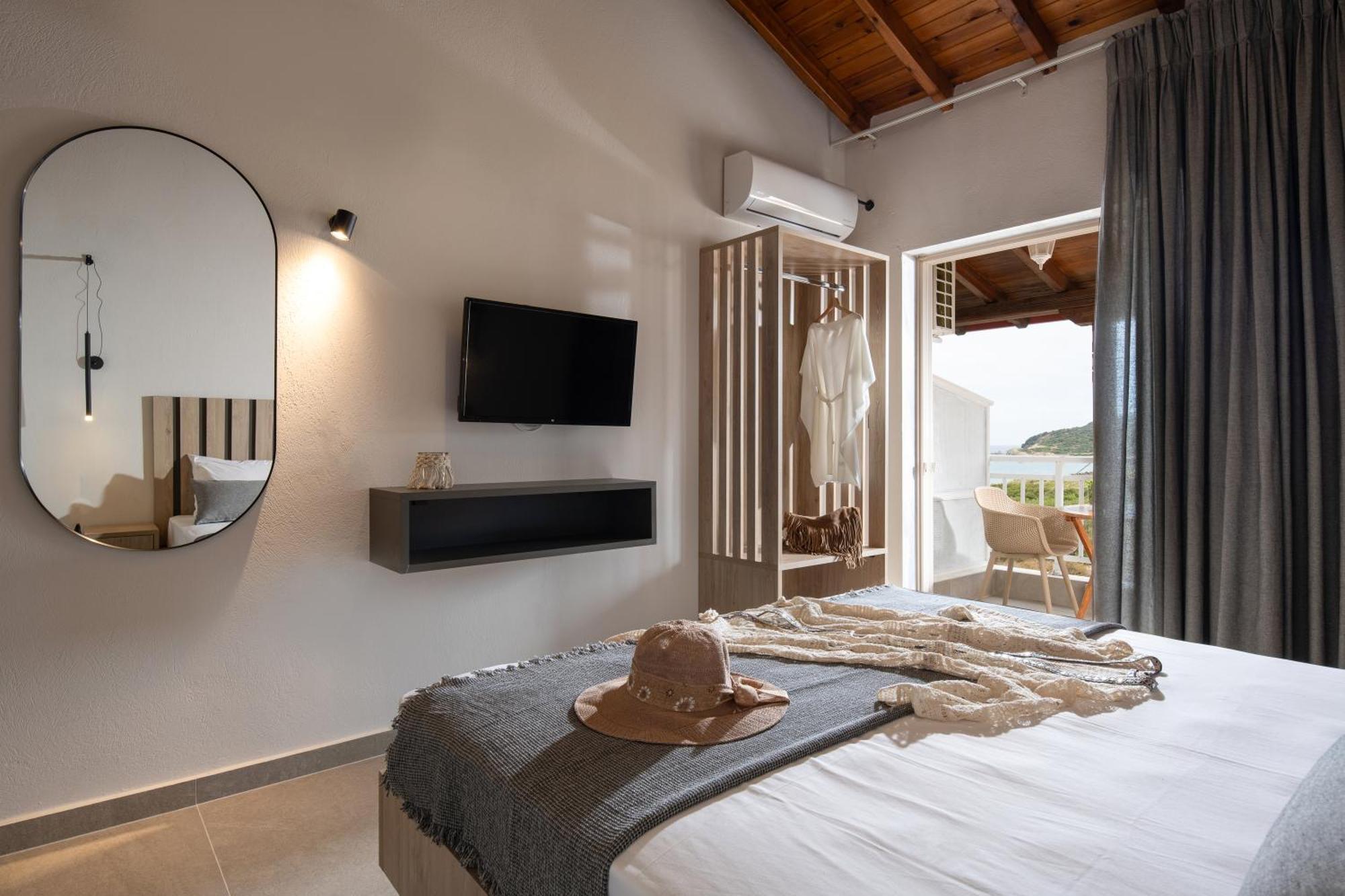 Erifili At Sarti Beach Apartments & Studios Exterior foto