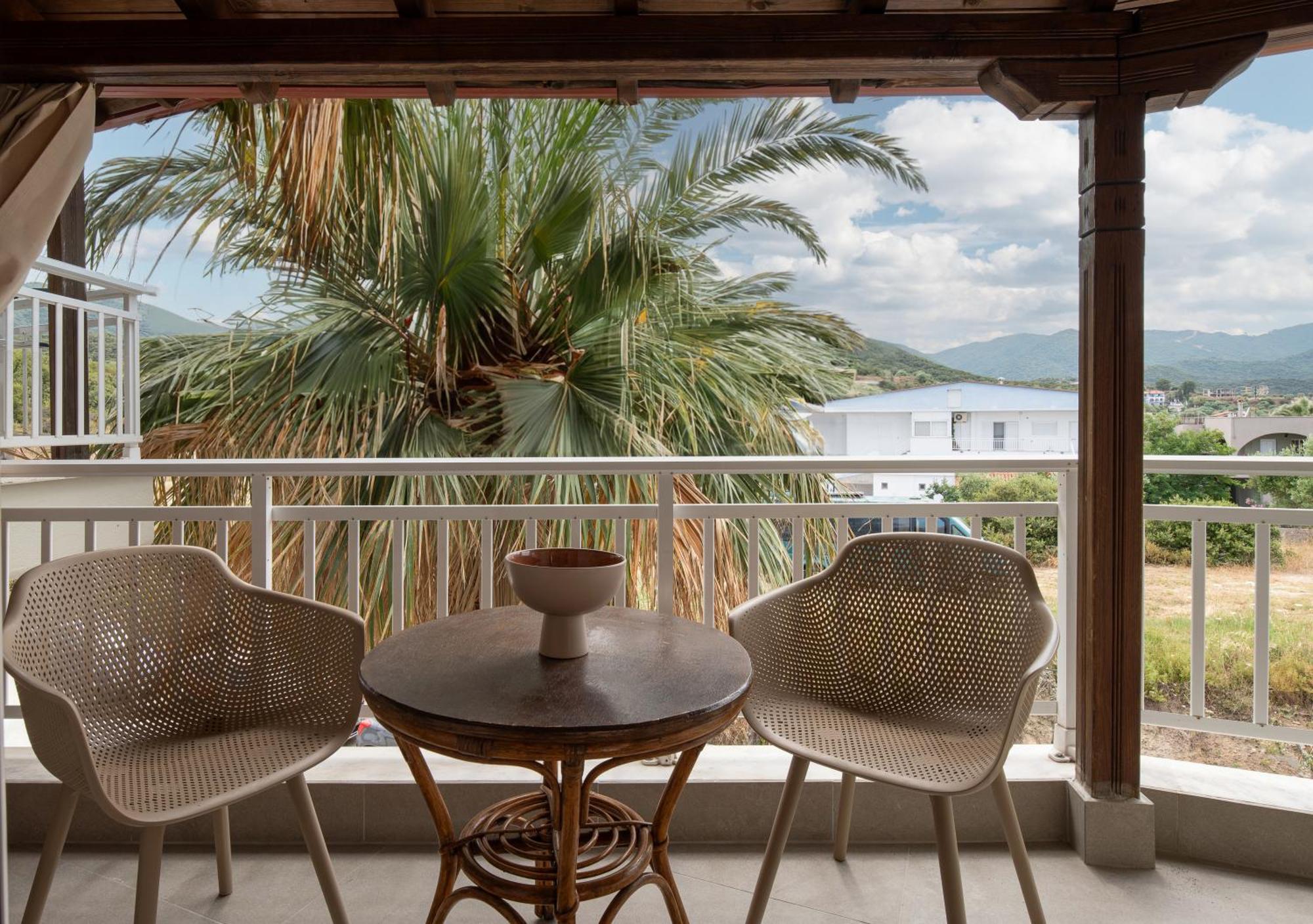 Erifili At Sarti Beach Apartments & Studios Exterior foto